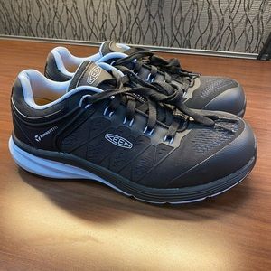 Women’s Keen Steel Toe shoes